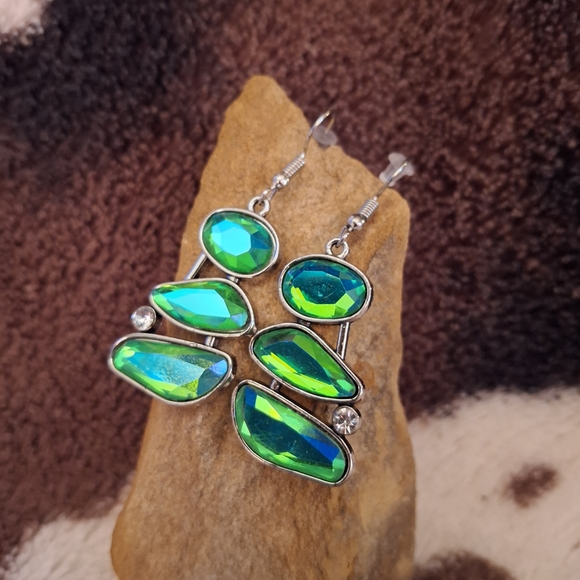 Fashion Jewelry Multicolor Earrings Bundle ! - Picture 4 of 4